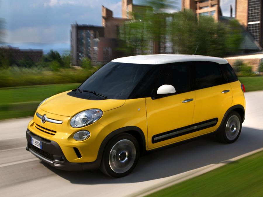  Fiat 500L Trekking 2013 года  (фото 21 из 22)